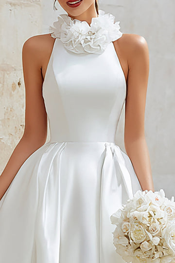 Robe de mariée blanche à volants